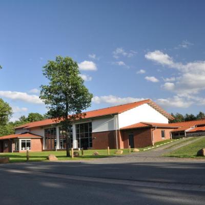 Dorfgemeinschaftshaus Und Sporthalle1
